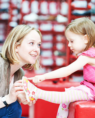 Na co zwrócić uwagę, kupując buty zimowe dla dziecka?