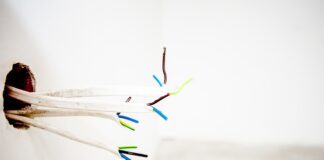 Ile kosztuje gniazdko elektryczne?