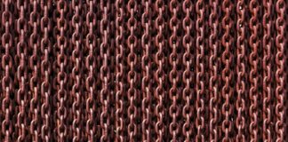 Jak założyć spinkę do włosów?