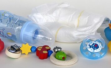 Po co łańcuszek przy spince do krawata?