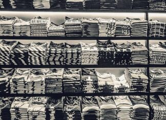 Jak nosić t-shirty męskie? Jak nosić t-shirty męskie?