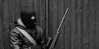 Jaki celownik do AK?