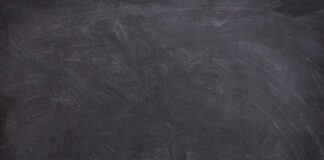 Czy można uderzać w czarną bile?