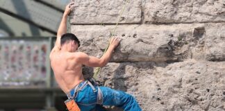 Czy można iść na ściankę wspinaczkową samemu?